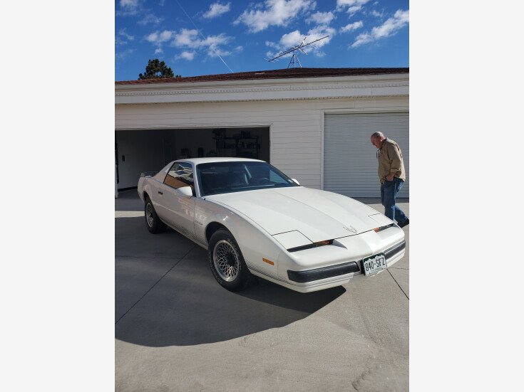 Thumbnail Photo undefined for 1985 Pontiac Firebird Coupe